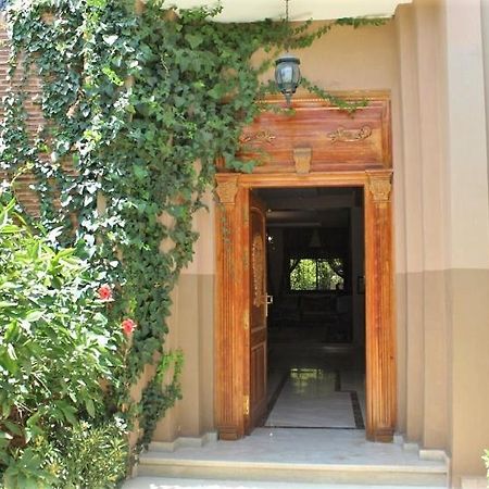 Magnifique Villa Avec Piscine Chauffee Que Pour Famille Marraquexe Exterior foto