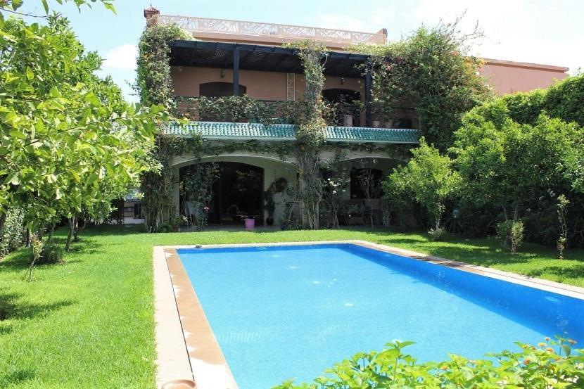 Magnifique Villa Avec Piscine Chauffee Que Pour Famille Marraquexe Exterior foto
